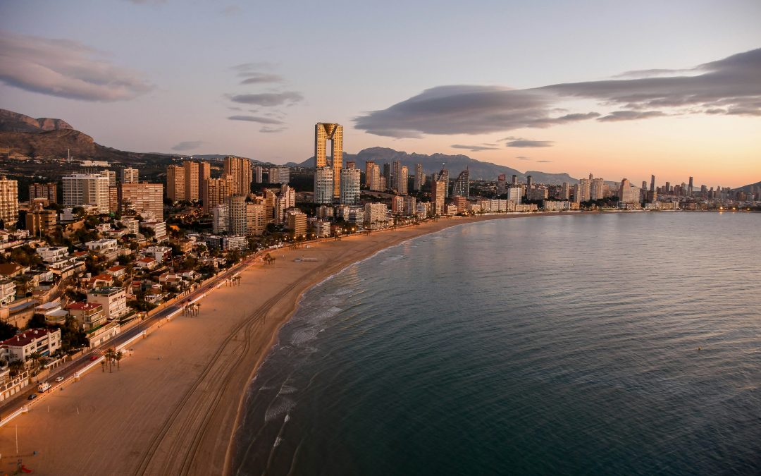 Descubriendo la Costa Blanca de España: dónde es y qué municipios la componen